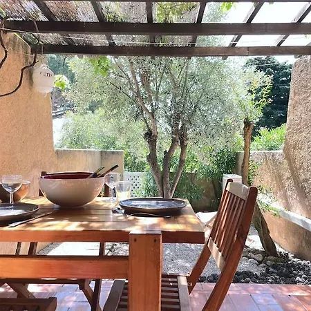 4 Personnes-clim-piscine-parking Apartment